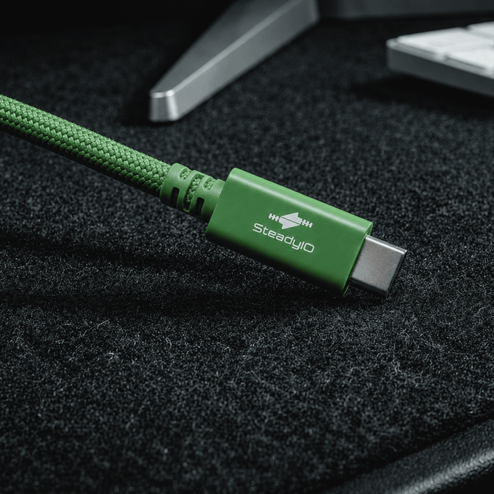 Connect+ High-Performance USB4 80Gbps/240W Type-C Cable